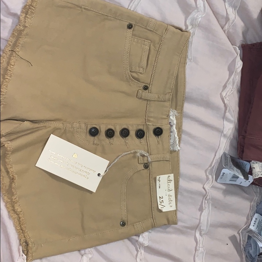 super cute mustard shorts